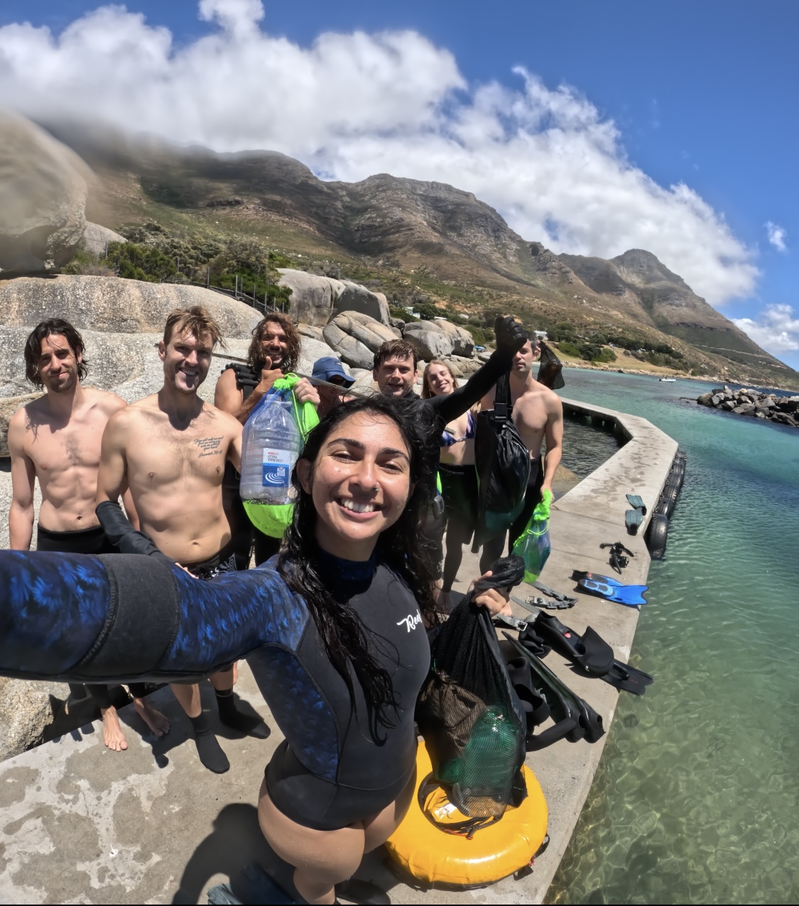 Group selfie after a Cape Peninsula cleanup